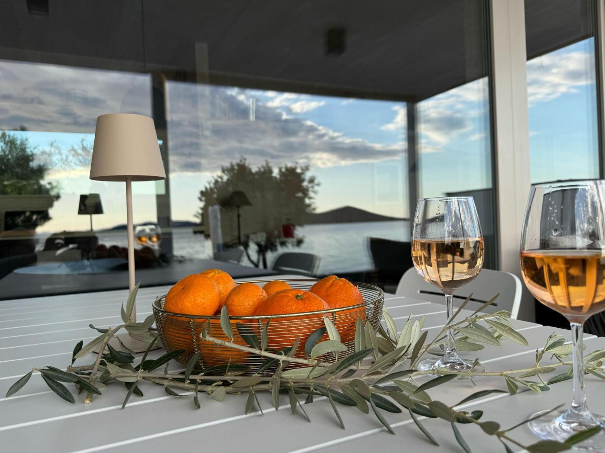 Buqez Eco Resort - Beachfront 20 & House 42 Drage Kültér fotó